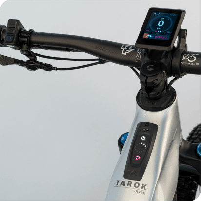 Smart Control: Touch-Display und Echtzeit-App-Daten.