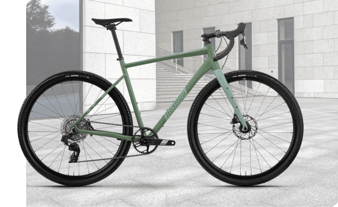 <h2>Dare to drive <span style="color: #bcbaae;">beyond boundaries.</span></h2>
<br /><span class="acris-tinymce-span">Das Territ ist deine schnelle Spa&szlig;maschine, die Stra&szlig;e und Schotter gleicherma&szlig;en liebt. Flieg durch die Stadt oder erobere den Feldweg. Es gibt dir nicht nur den Flow, sondern auch die Freiheit, jederzeit den Weg zu &auml;ndern.</span><br /><br /><span class="acris-tinymce-span">Mit dem schlanken Alurahmen und den griffigen Allround-Reifen holst du dir Speed, wo du ihn brauchst und hast durch die Scheibenbremsen Kontrolle, wenn es darauf ankommt. F&uuml;r alle, die auf und abseits der Stra&szlig;e ihre Grenzen verschieben wollen.</span>
