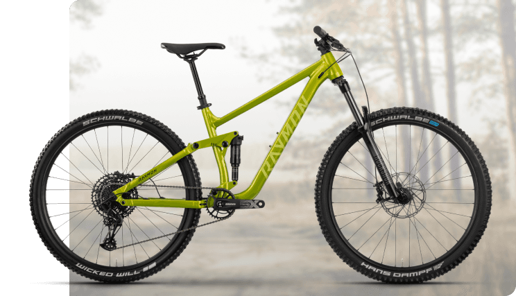 <h2>Get ready for big adventures.</h2>
<br />Samstagmorgen. Die Sonne lacht und du kannst es kaum erwarten, loszufahren. Ob du mit Freunden die Trails erkundest, neue Lines findest oder einfach nur durch den Wald cruist &ndash; egal, was kommt &ndash; du hast heute richtig Bock aufs Biken!<br /><br />Du schwingst dich auf dein Yara und federst erstmal sch&ouml;n ein. Ohja, es ist einfach was anderes mit Fullsuspension. Und dann ist er da: Der perfekte Trail. Gemeinsam mit der 4-Gelenk-Kinematik und der Luftfederung rockst du die Abfahrt. Woah, gleich nochmal!&nbsp;